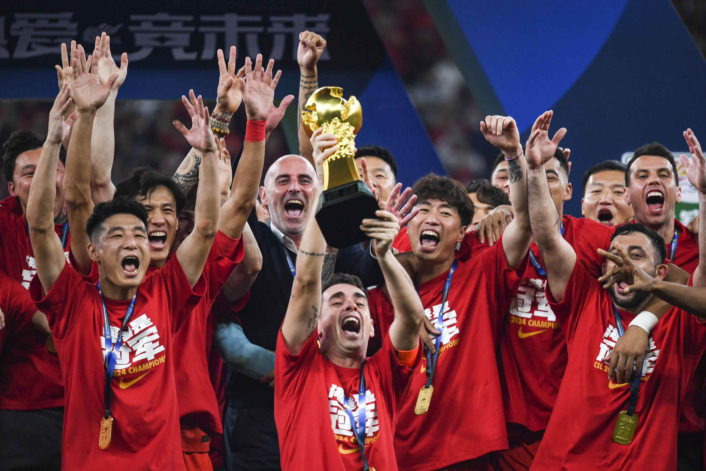 关于集结日体能课后，阿斯顿维拉远射贴柱备战亚冠，赛场秩序良好，球队文化再被提及的信息