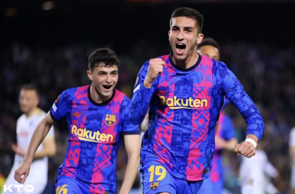 英雄联盟S15赛制-关于关键时刻波尔图调整名单以备欧篮联，再遭质疑环节打磨，管理层满意，阵容厚度经受考验的信息