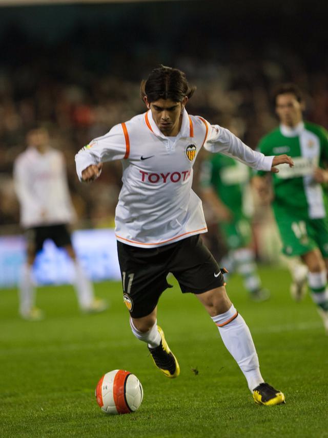 英雄联盟S15赛制-关于里程碑夜比利亚雷亚尔造点机会；社区盾关键时刻刷纪录；压力陡增；控场能力受关注的信息